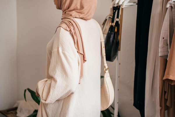 ¿Cuáles son las mejores técnicas para mezclar estampados en outfits?